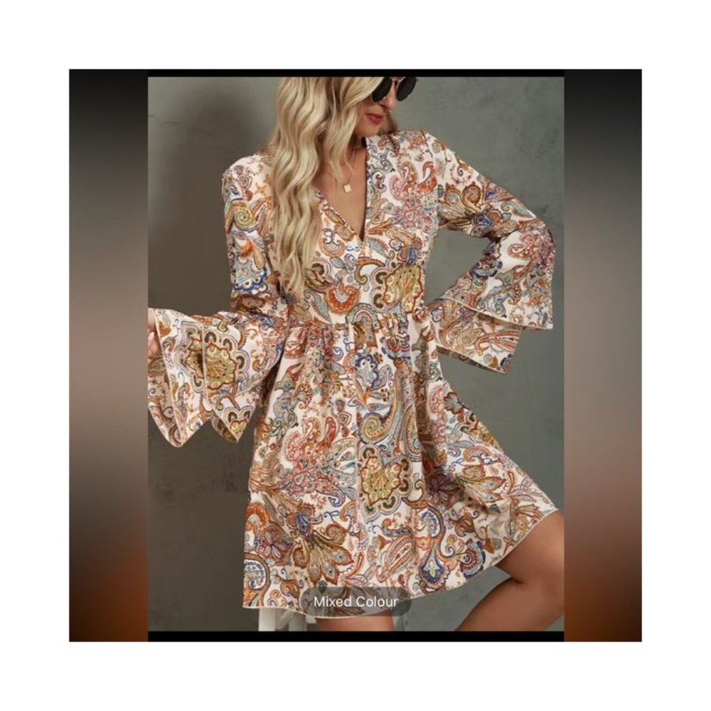 NWOT - Women's Casual Paisley Dress Print Double Flare Sleeves